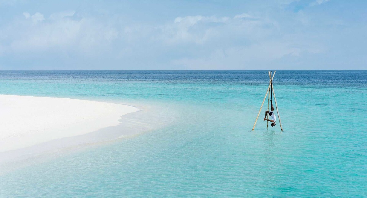 anantara-kihavah-maldives-villas-anantara-kihavah-arielyoga-1920x1037