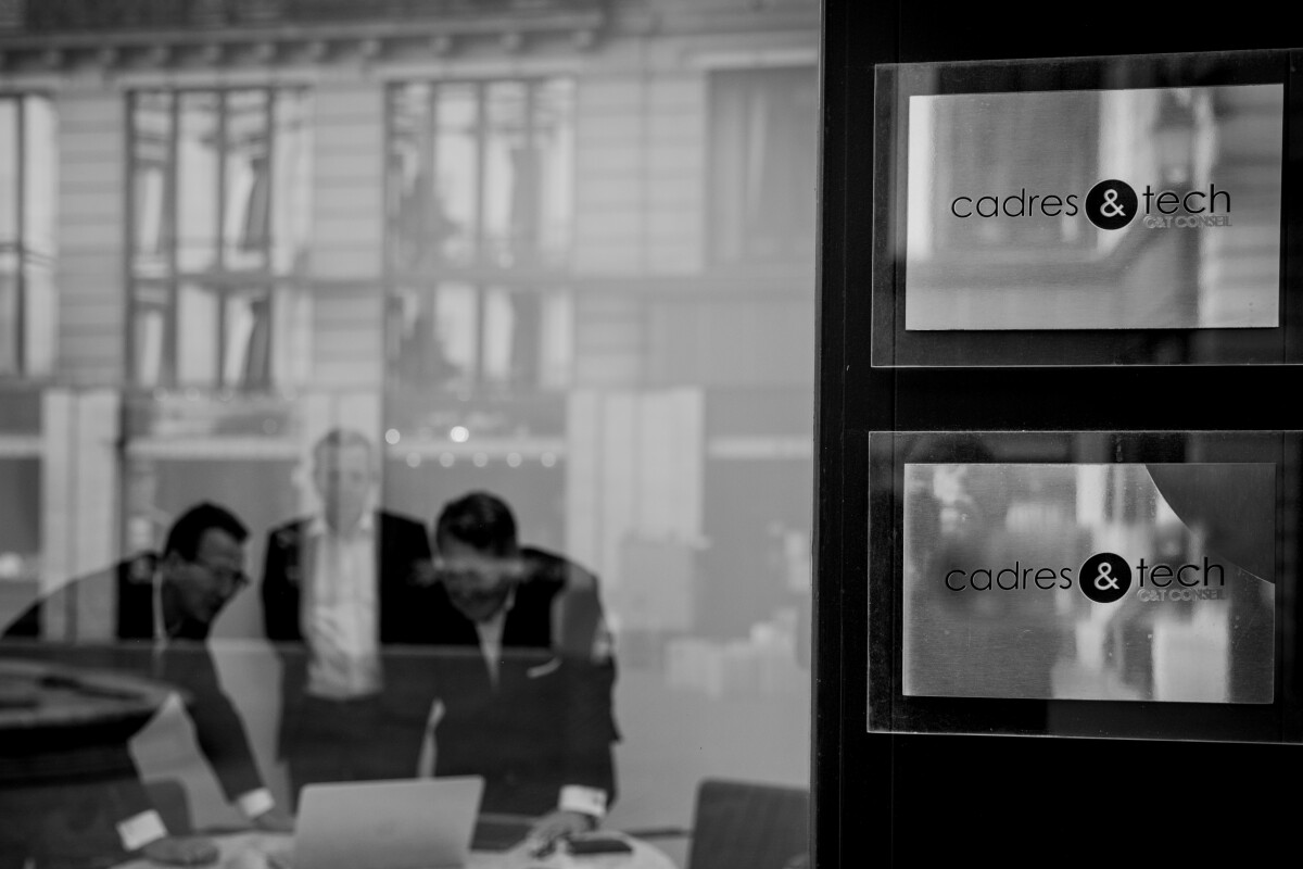 cadres-tech-facade-bureaux-cadres-tech-paris