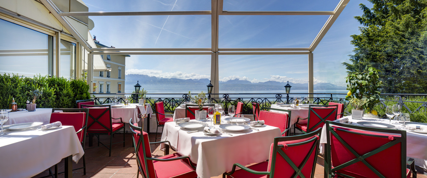 lausanne-palace-lpspa-terrasse-la-table-efransdonkwwwemo-photocom-resized