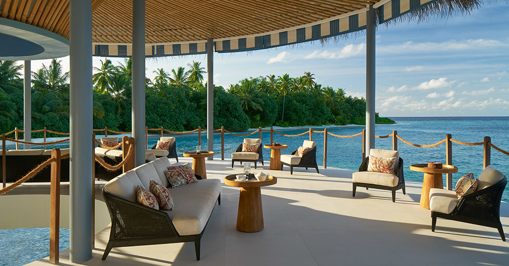 raffles-maldives-meradhoo-rmm-1594071-maldives-island-012-r-js