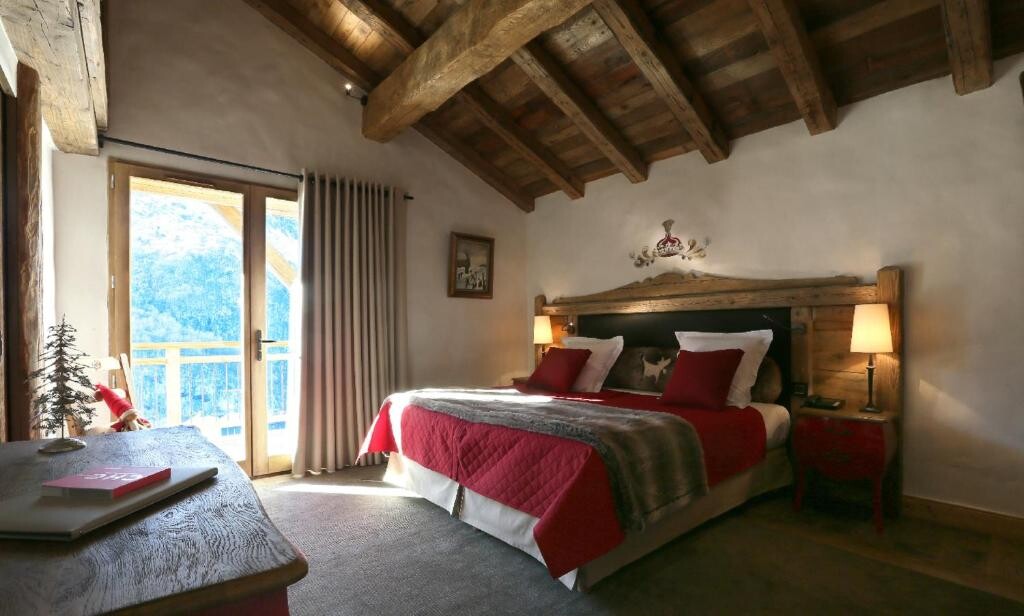 Valet / Femme de chambre (h/f)